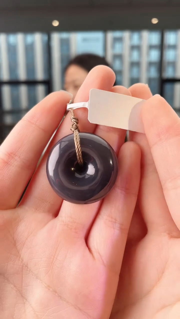 和田玉未镶嵌颈饰扣 无