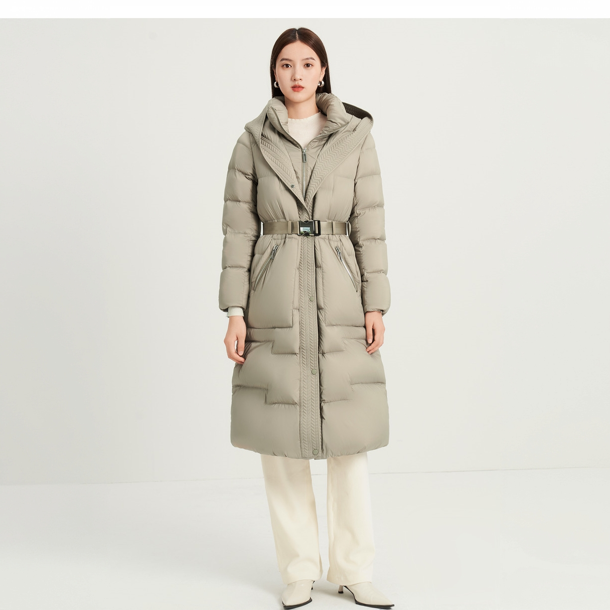 芭蒂娜连帽鹅绒羽绒服长款女冬季新款立领收腰外套634H113