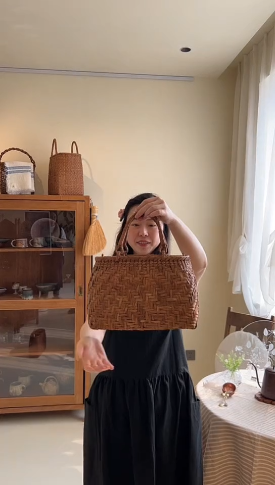 【闪购商品】茶道摆件葡萄藤手提包5186000000