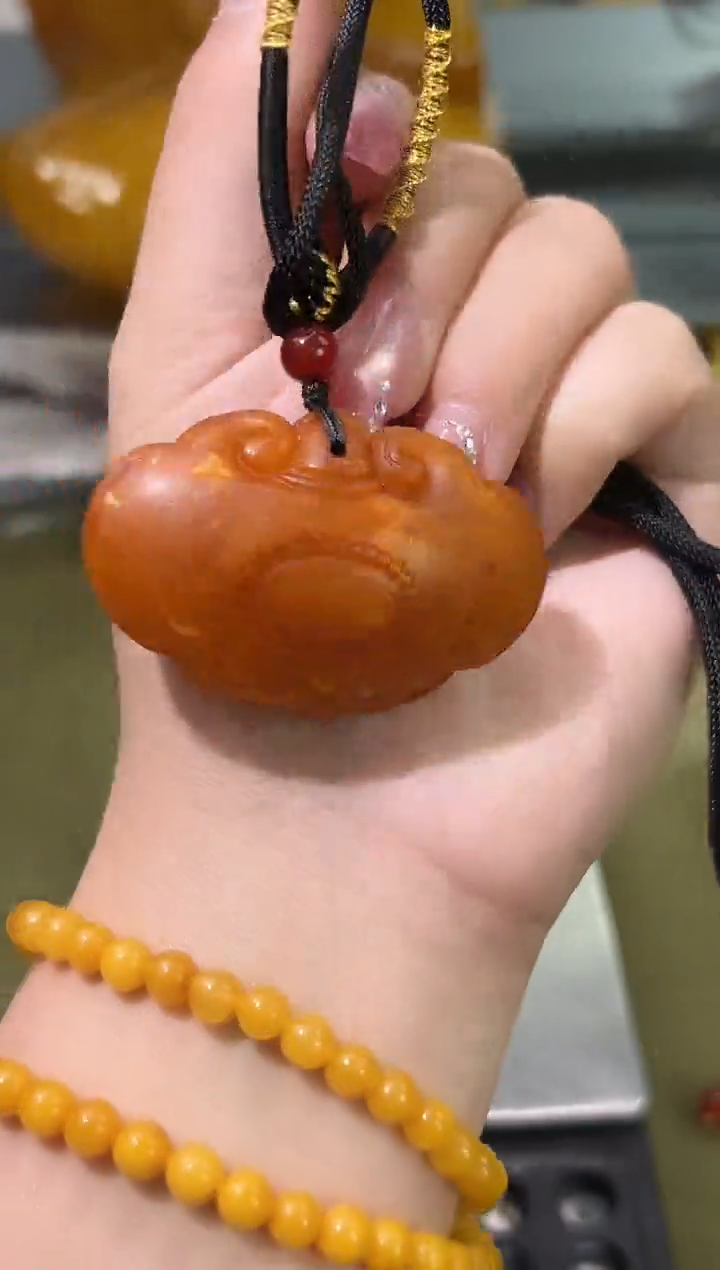 裸石琥珀未镶嵌天然琥珀蜜蜡吊坠