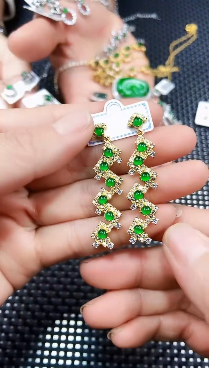 【闪购商品】翡翠耳饰未镶嵌111111111