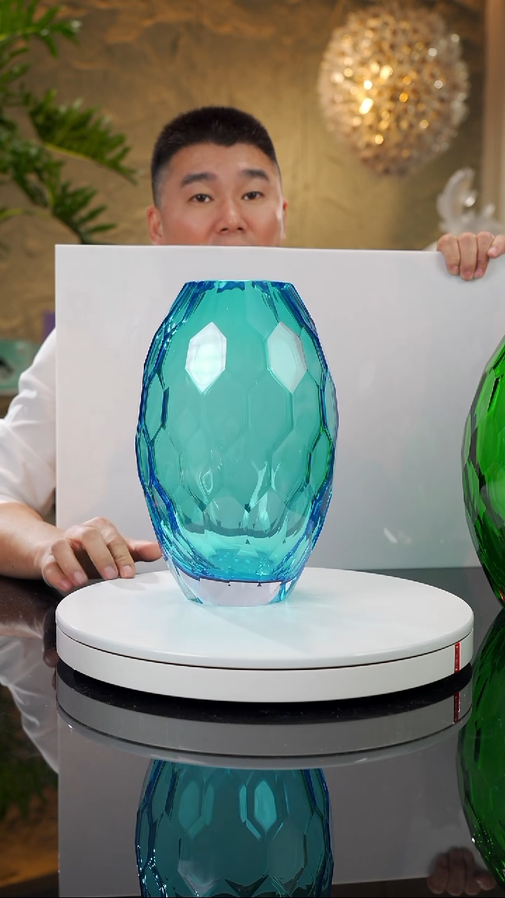 【闪购商品】瓷片福利天空蓝切面花瓶