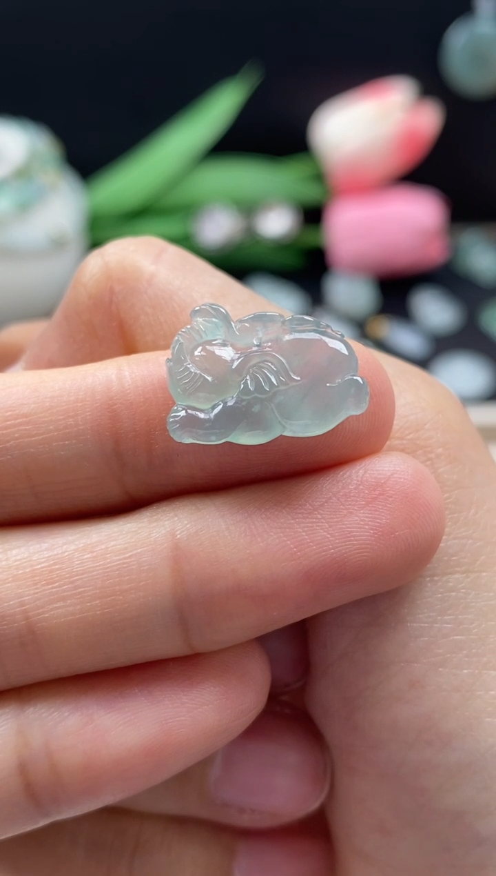 【闪购商品】翡翠颈饰未镶嵌翡翠晴底小象