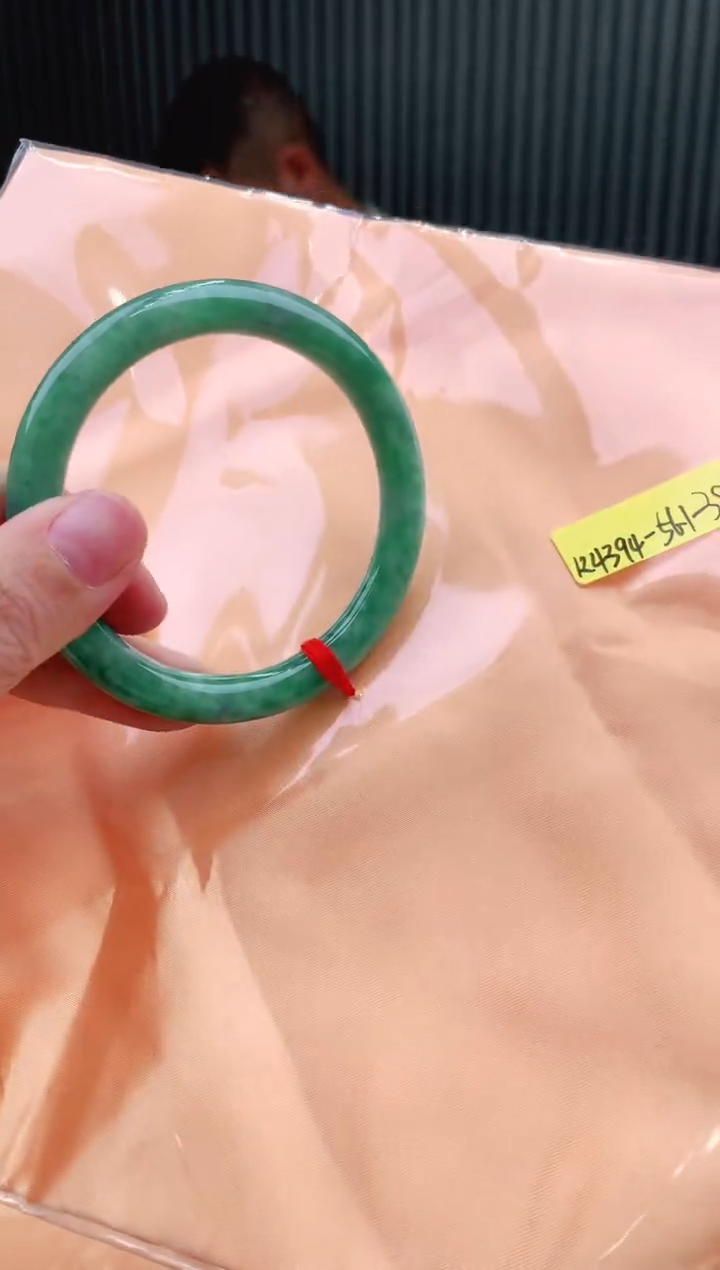 未镶嵌手镯翡翠56