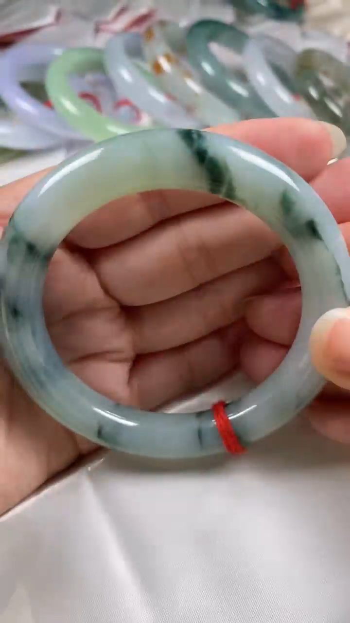 【闪购商品】翡翠手镯未镶嵌手镯