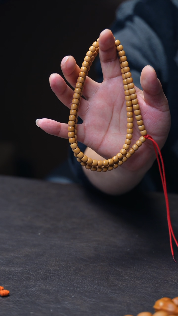 【闪购商品】橄榄核手串/手链0.71核尖脖挂