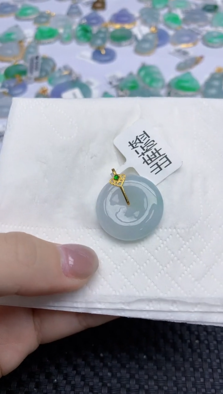 【闪购商品】翡翠颈饰18K金镶嵌天然翡翠A货