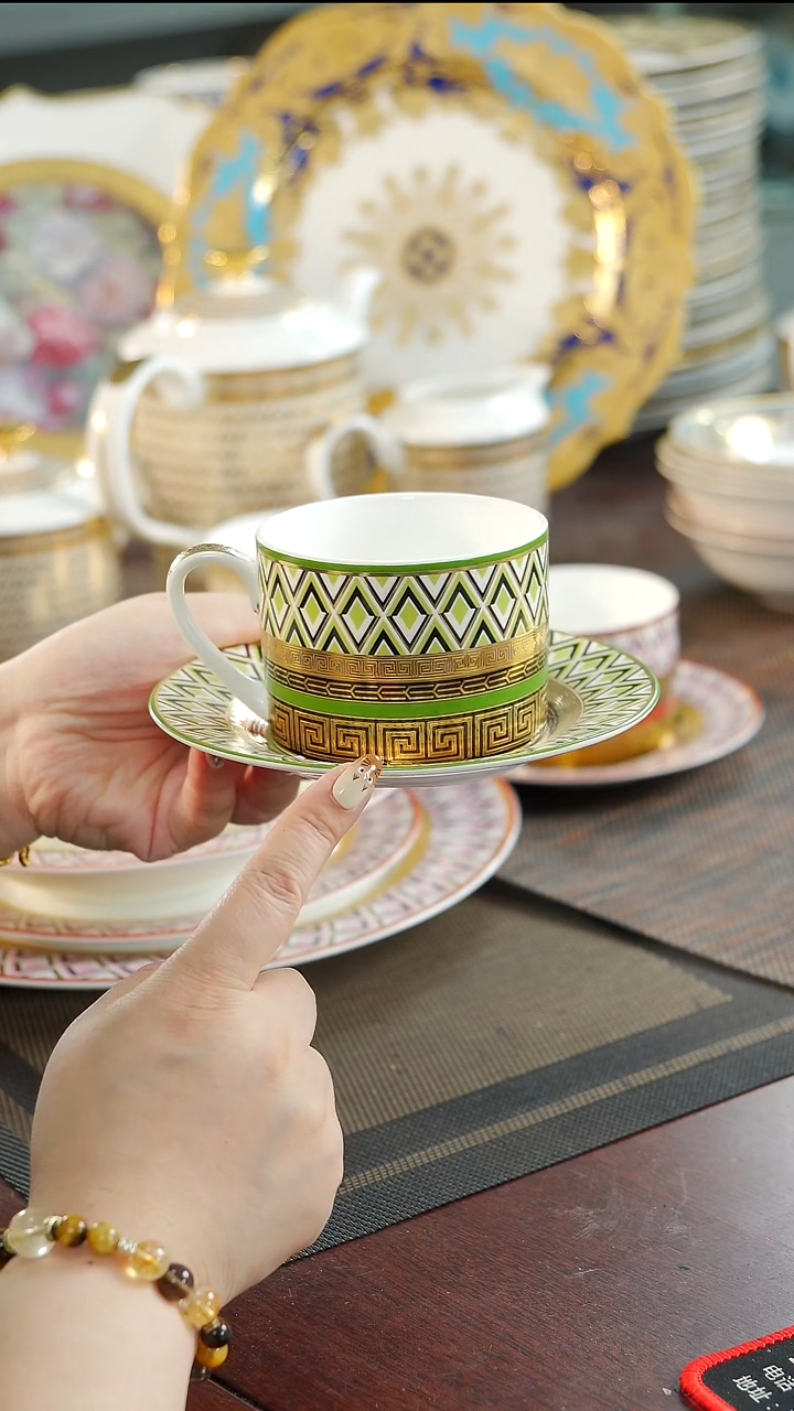 瓷片两杯两碟  福利价