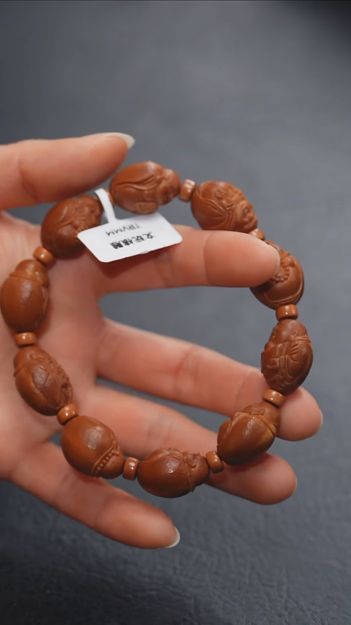 【闪购商品】橄榄核吊坠橄榄核