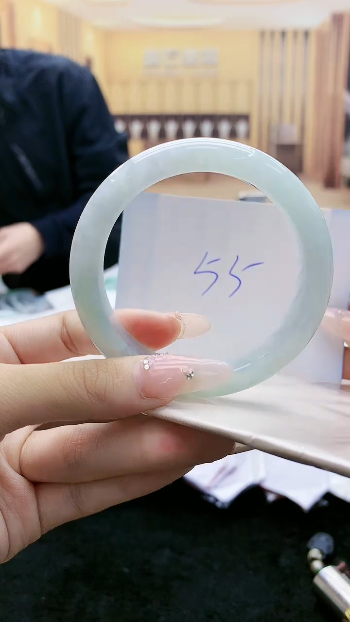 【闪购商品】翡翠手镯未镶嵌    H87-53