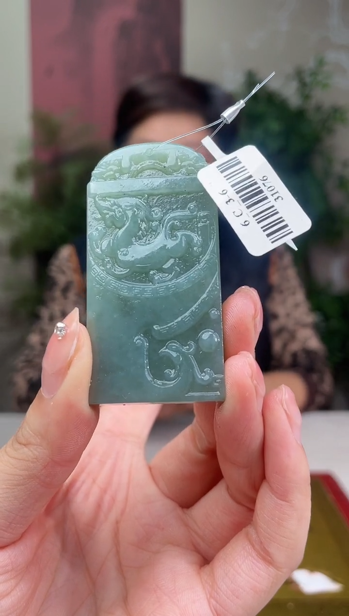 颈饰未镶嵌和田玉多样性发拍一发一         25