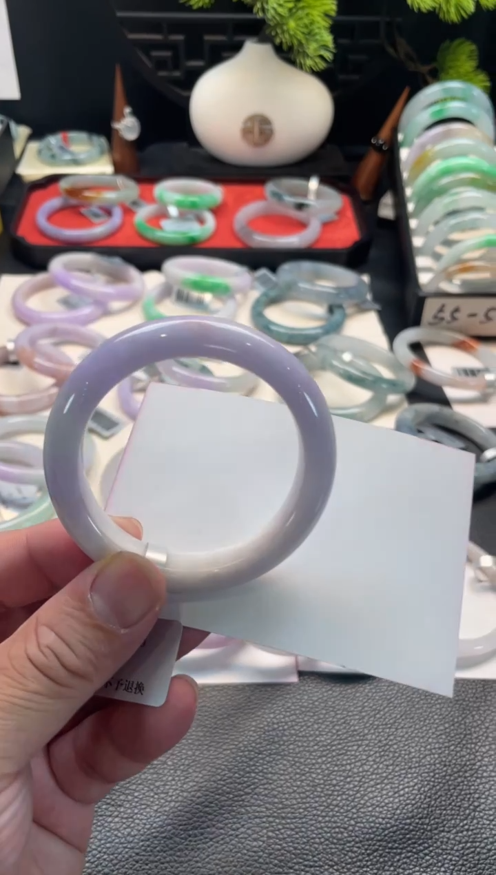 未镶嵌手镯翡翠52号链接 有纹裂 52正圈