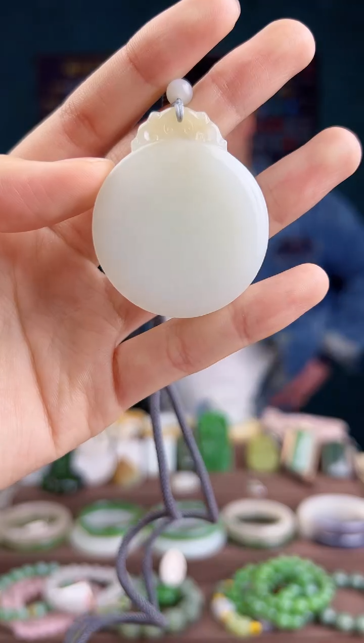 【闪购商品】和田玉颈饰未镶嵌多样性发货 拍一单发一个