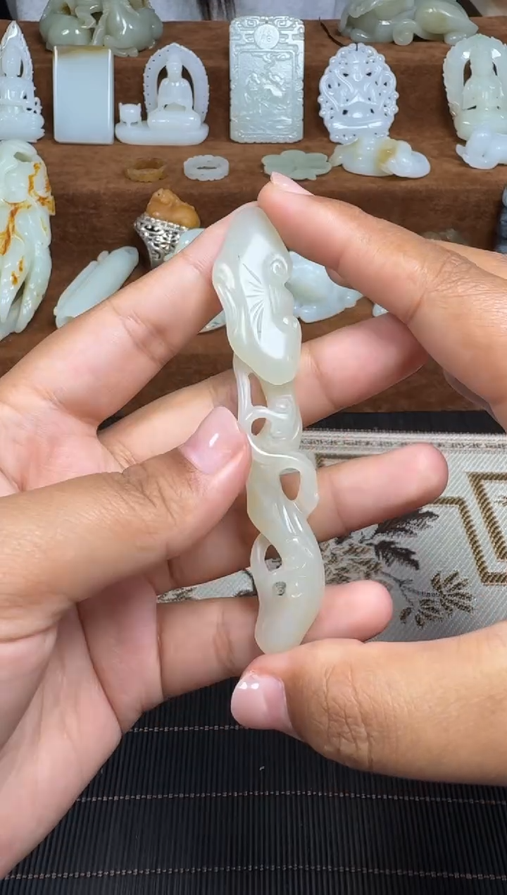 颈饰未镶嵌和田玉1