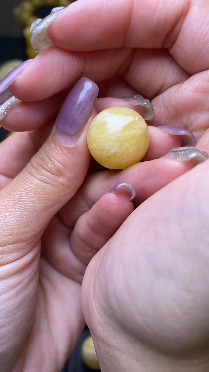 【闪购商品】琥珀裸石未镶嵌葵. 88