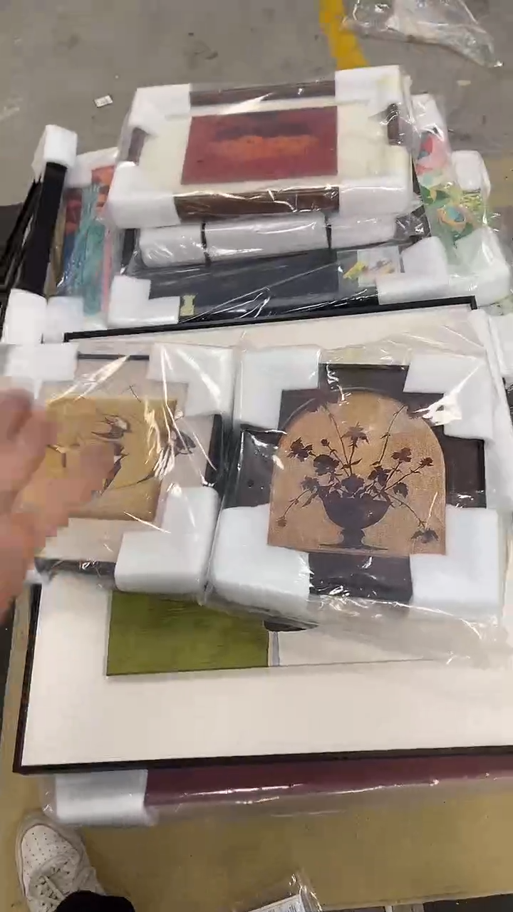 仓库清货，默认瑕疵，完美主义者慎拍。