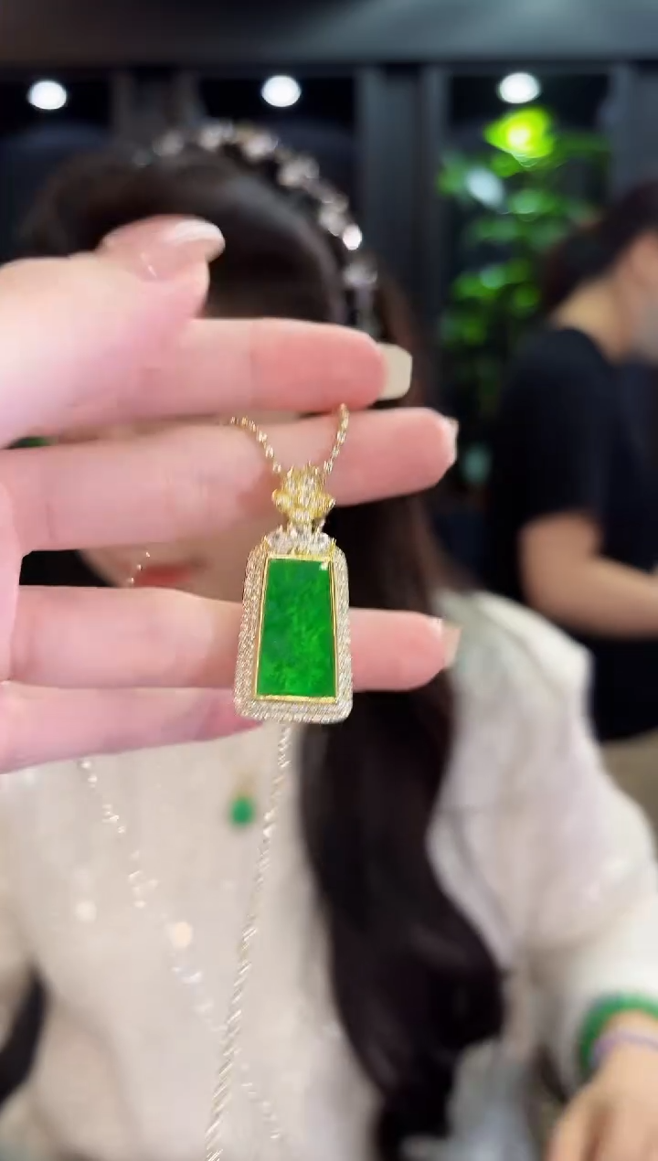 吊坠(不含链)未镶嵌翡翠缅料A货/多样性发货/一件