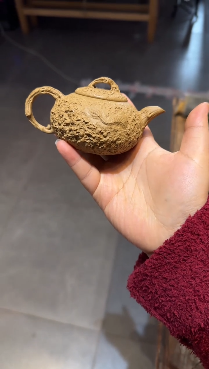 茶壶紫砂混*啊隐龙供春 黄金段