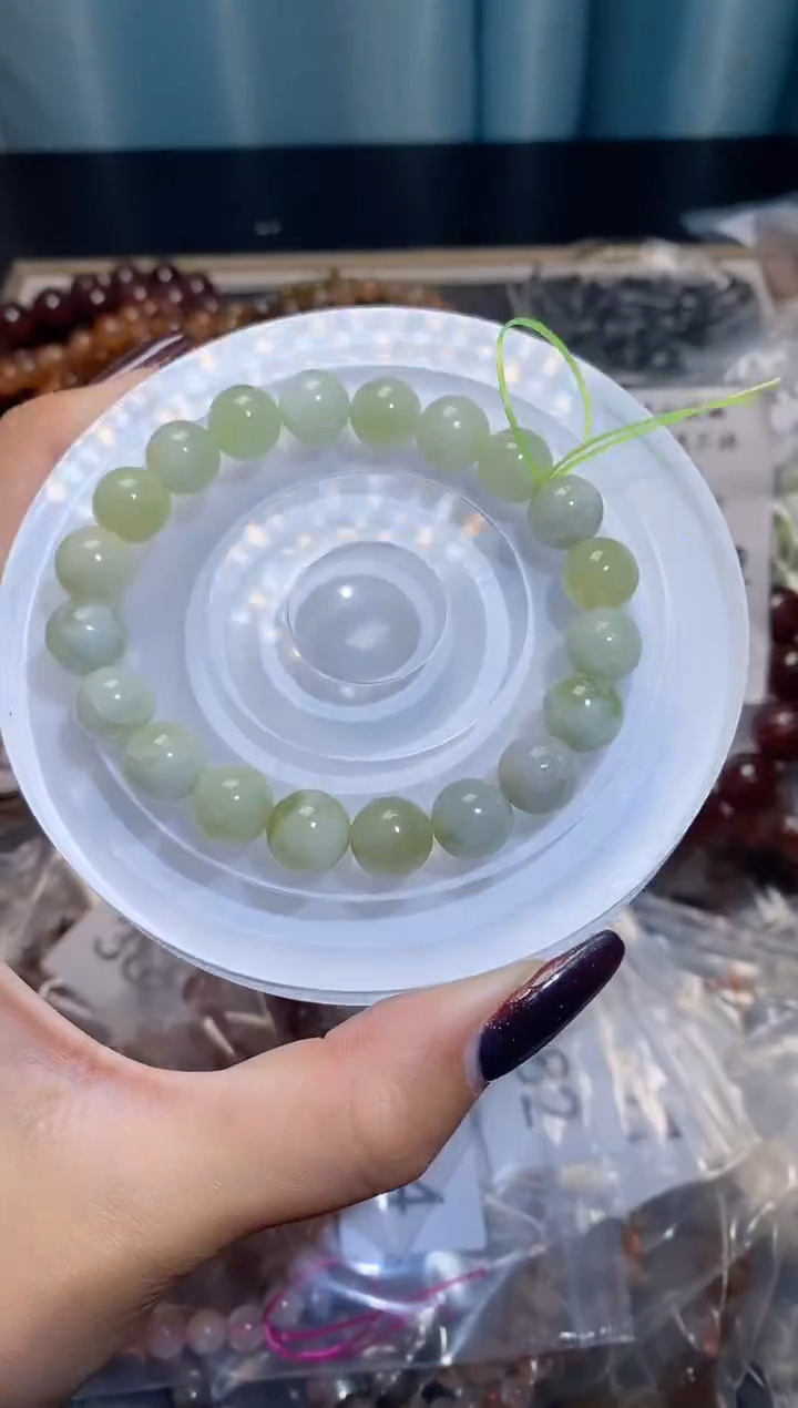 【闪购商品】水晶手串未镶嵌青提奶盖编码387