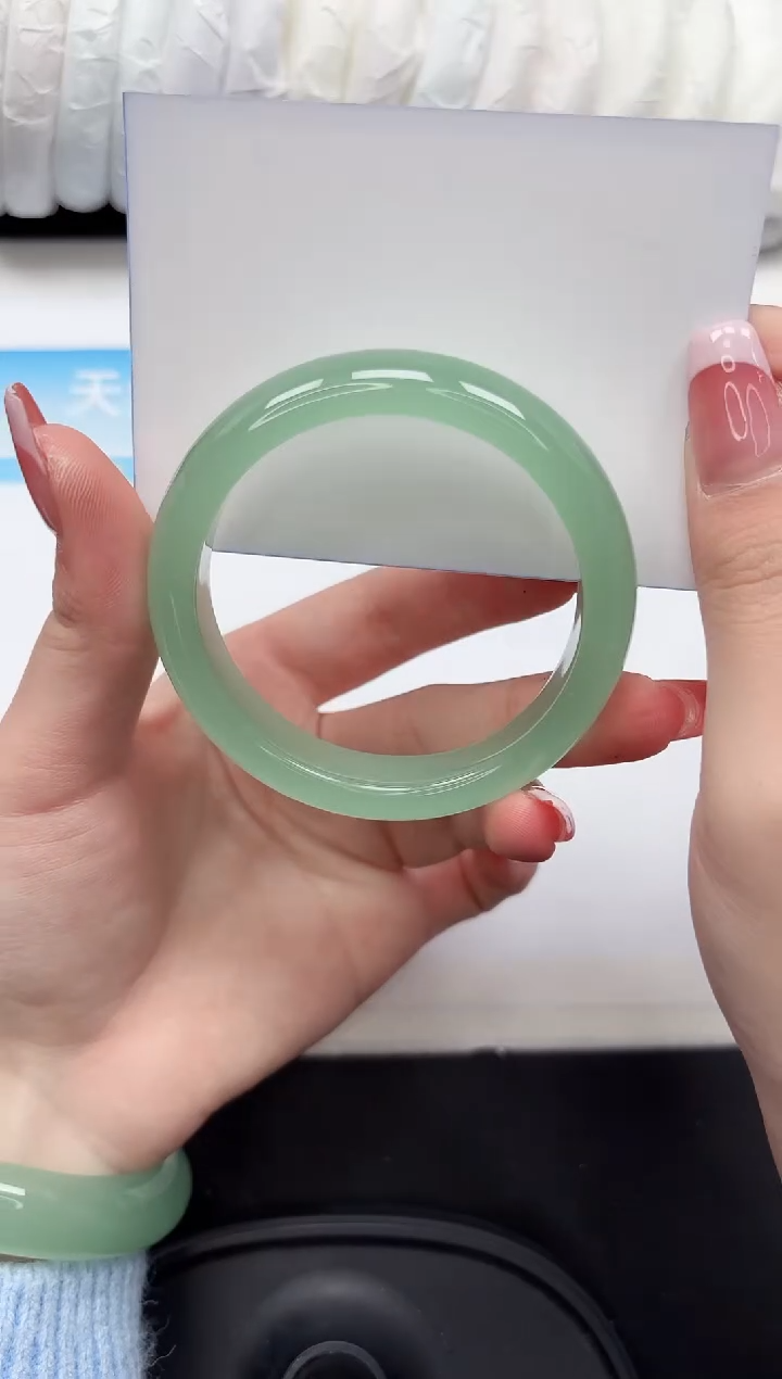 石英质玉未镶嵌手镯134-56