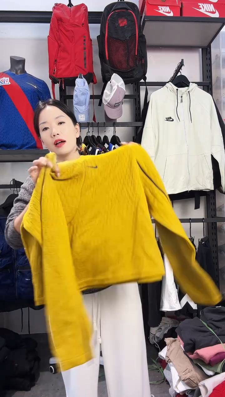 758编码 瑕疵款直播间过款为准 尺码S