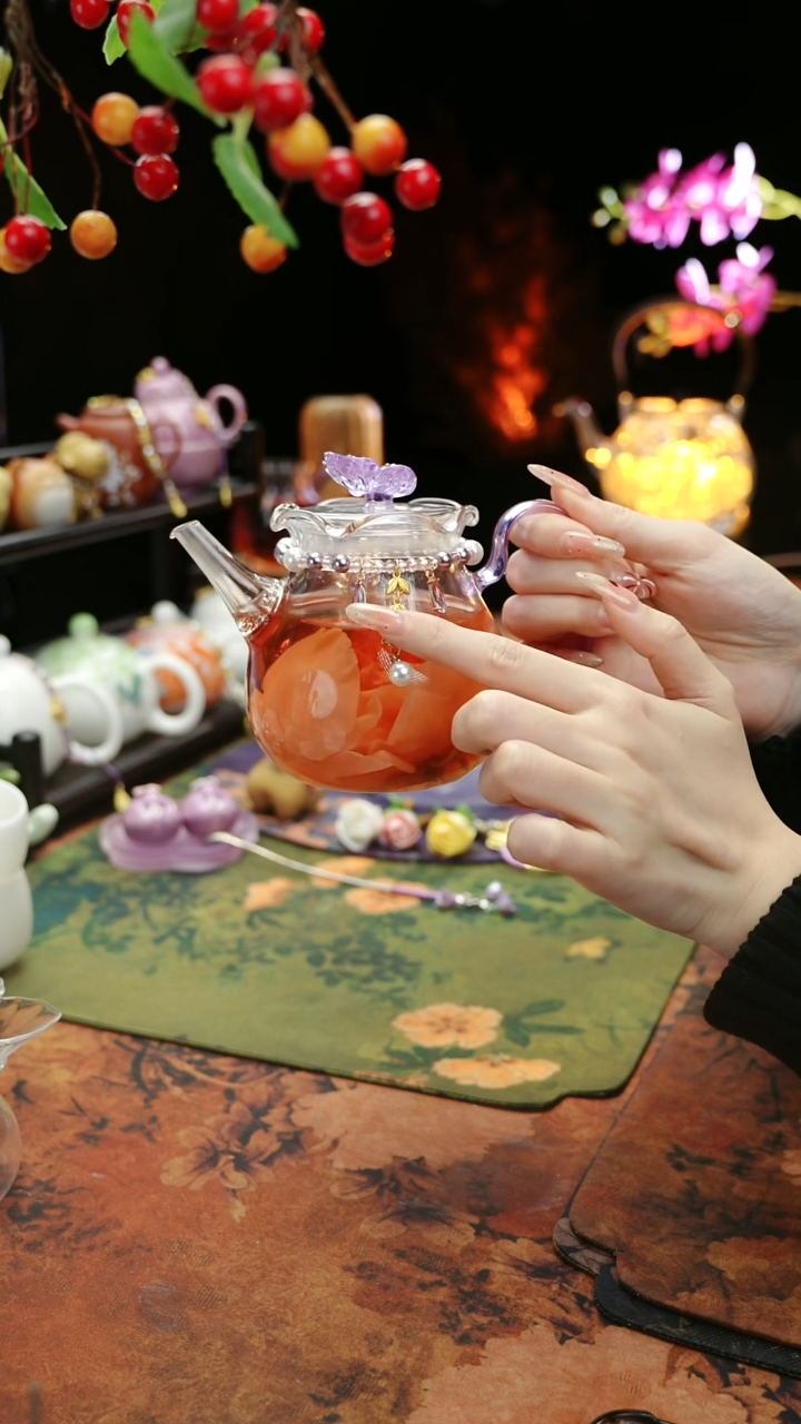 【闪购商品】紫色铃兰花茶壶+链子