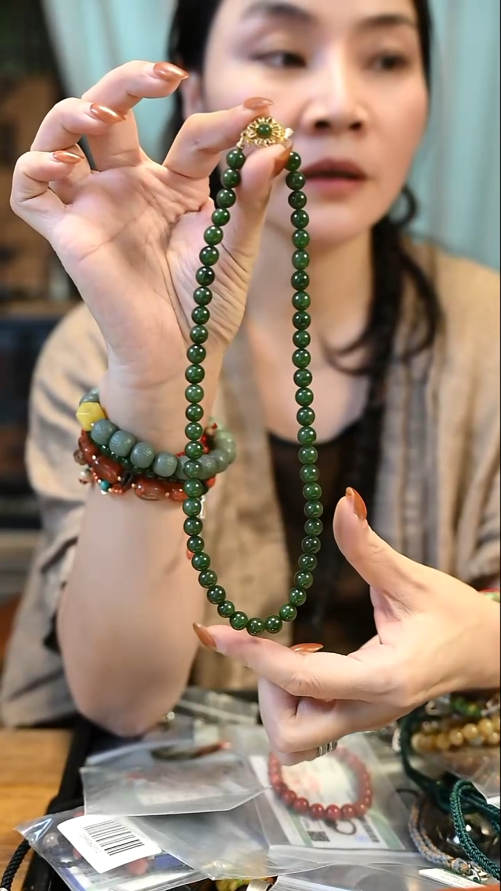 颈饰未镶嵌和田玉全量