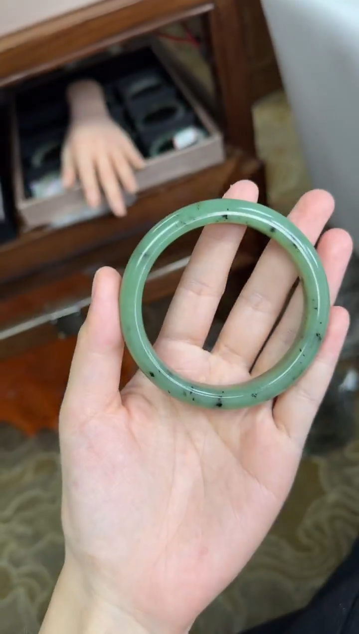 未镶嵌手镯和田玉58