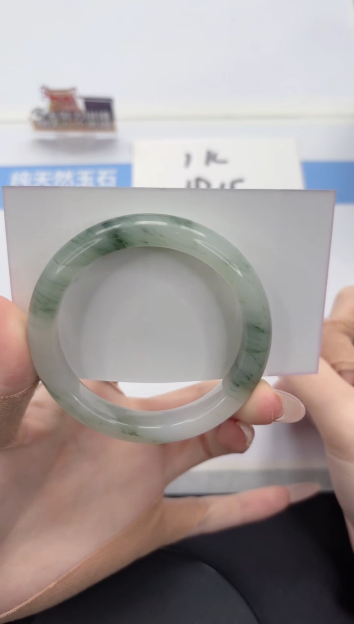 【闪购商品】石英质玉手镯未镶嵌A215-56.7