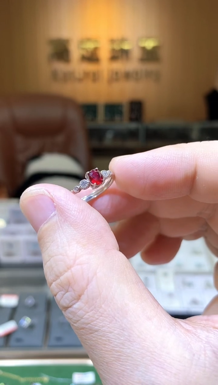 【闪购商品】红宝石戒指银S925镶嵌天然红宝石戒指