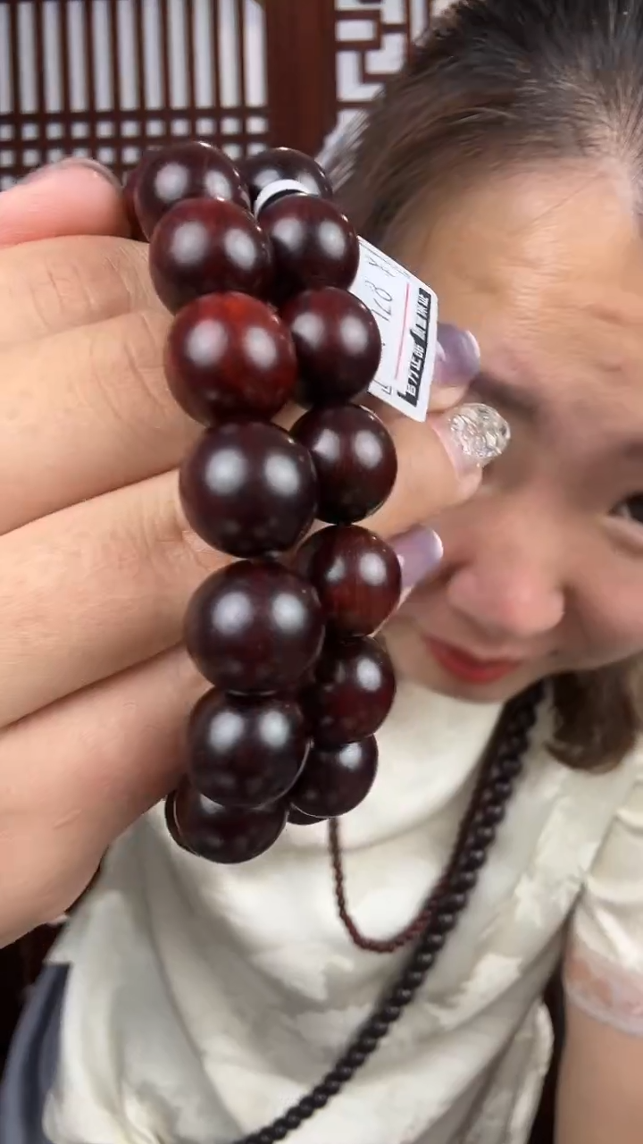 檀香紫檀（小叶紫檀）小叶紫檀卡1.2单圈手串 