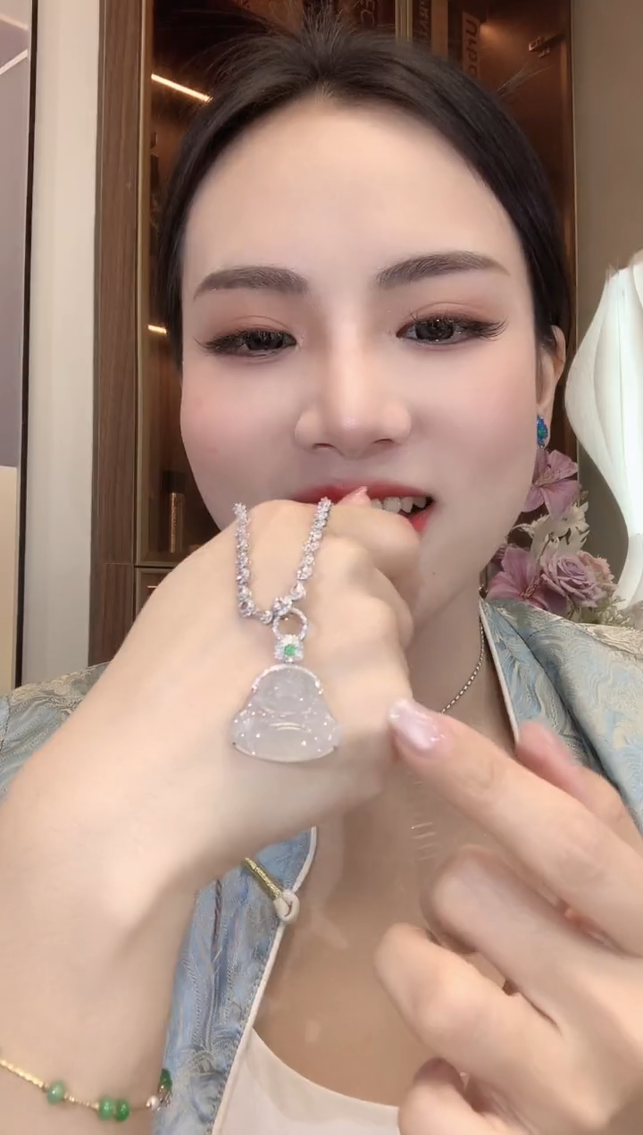 【闪购商品】翡翠吊坠(不含链)18K金镶嵌A21