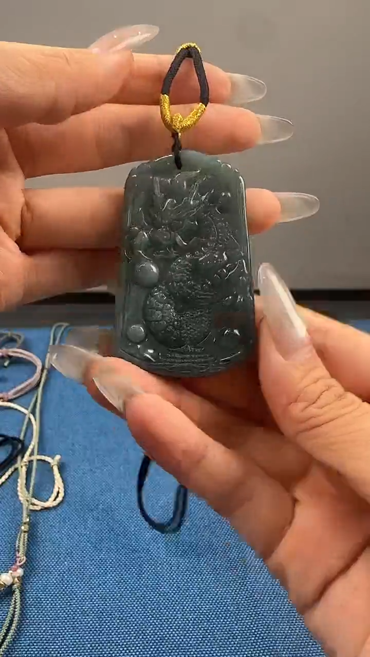颈饰未镶嵌翡翠天然翡翠A货挂牌&送高档绳