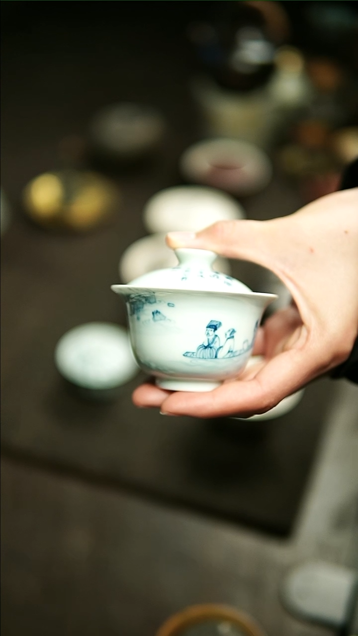 【闪购商品】定园青花手绘人物盖碗