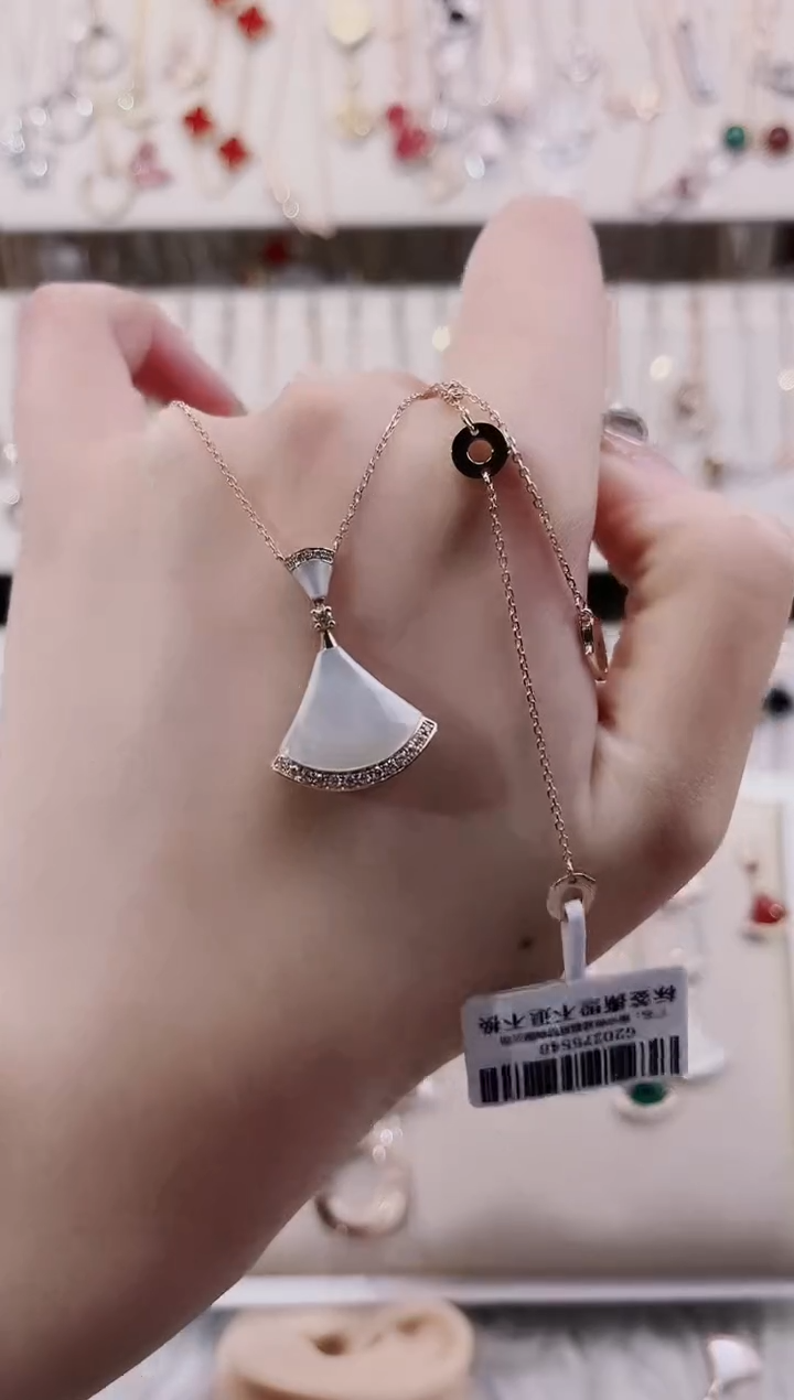 【闪购商品】钻石颈饰18K金镶嵌18K金镶嵌钻石 K玫 大号上下裙