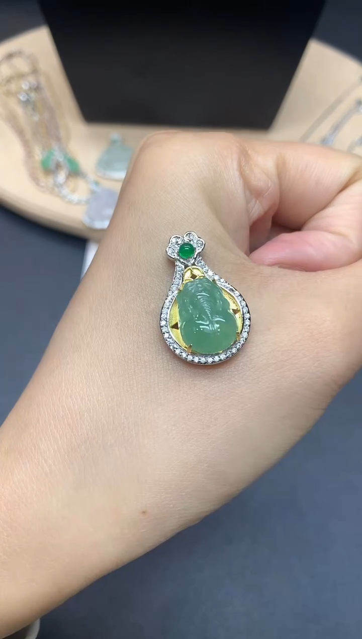 【闪购商品】翡翠吊坠(不含链)银S925镶嵌貔貅【多样性发其一】