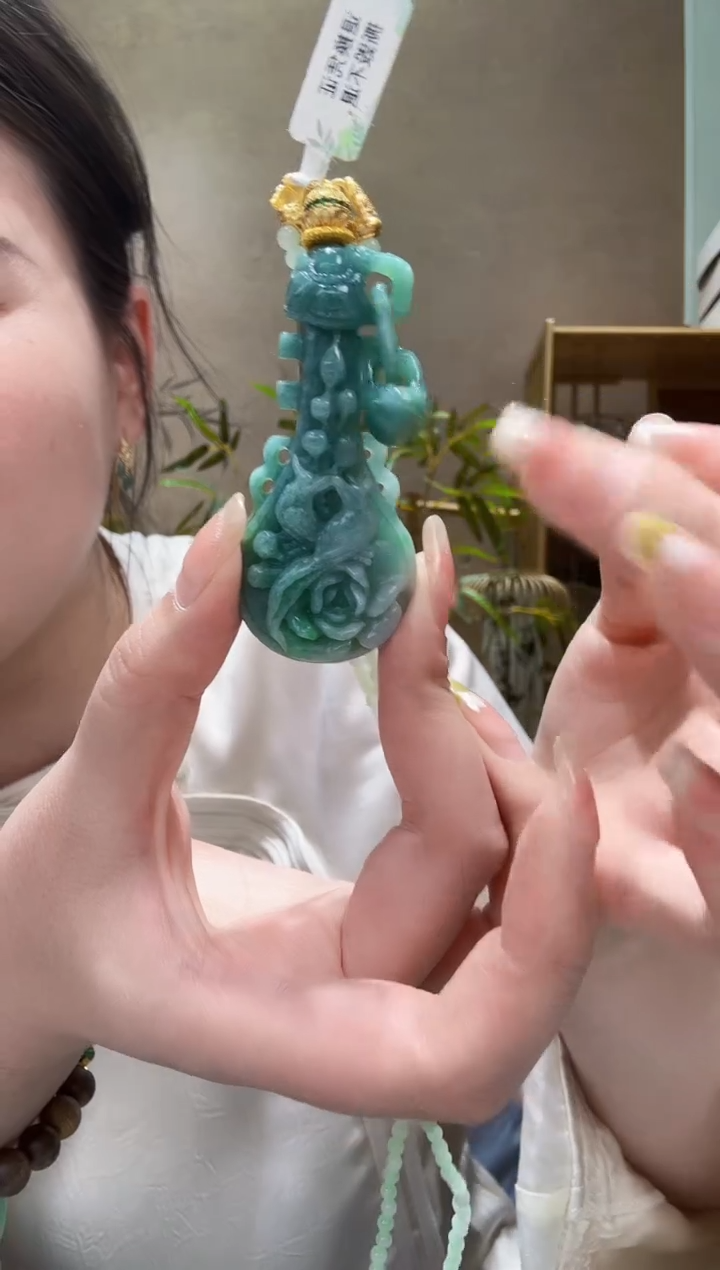 翡翠未镶嵌颈饰吊坠