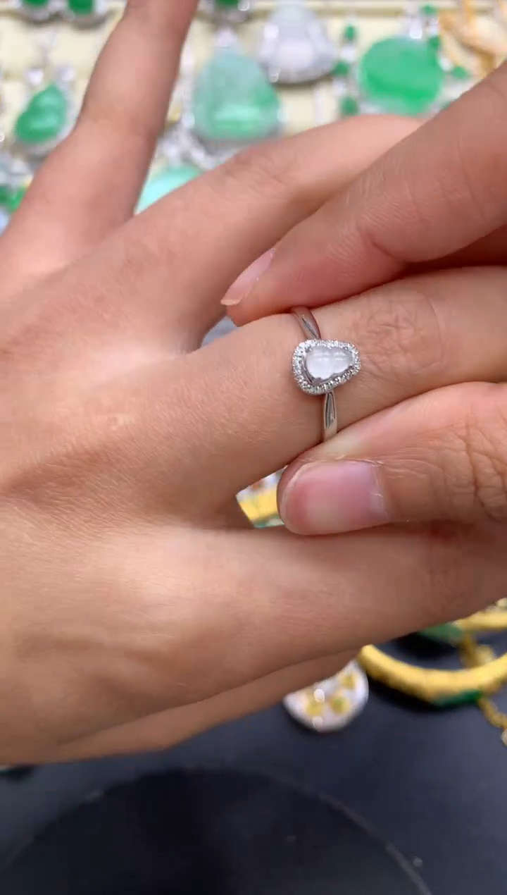 【闪购商品】翡翠戒指18K金镶嵌227-中国好珍宝