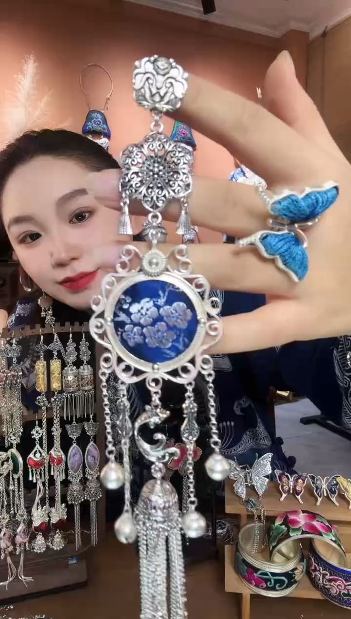 刺绣纯手工民族风压襟