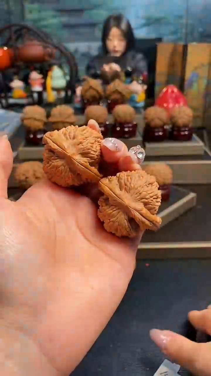 【闪购商品】文玩核桃把件K197麦穗虎头43