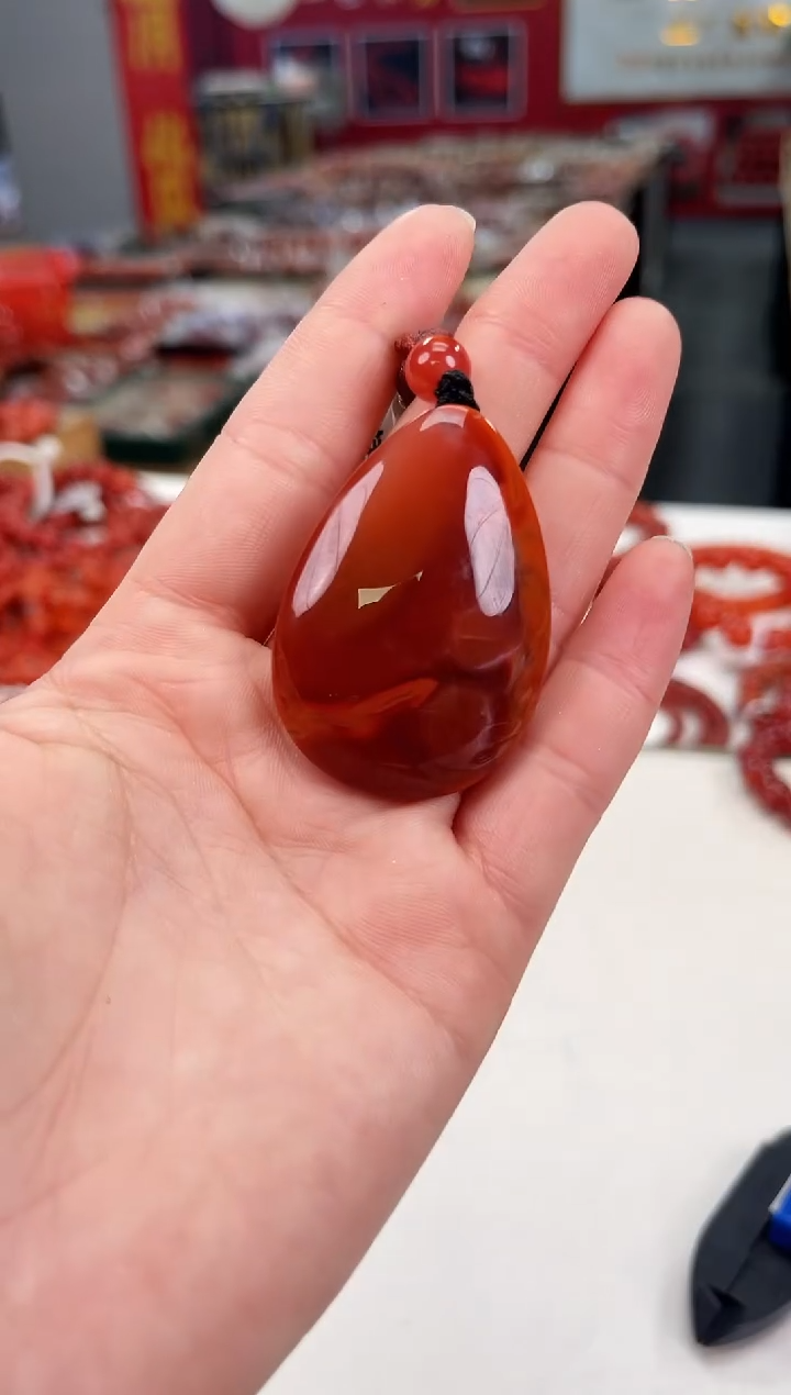 南红玛瑙水滴吊坠未镶嵌一个/条
