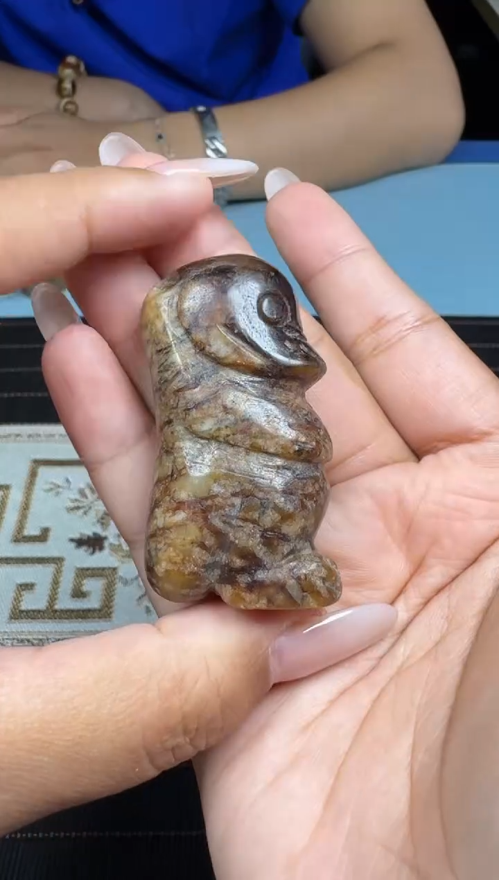和田玉未镶嵌颈饰1