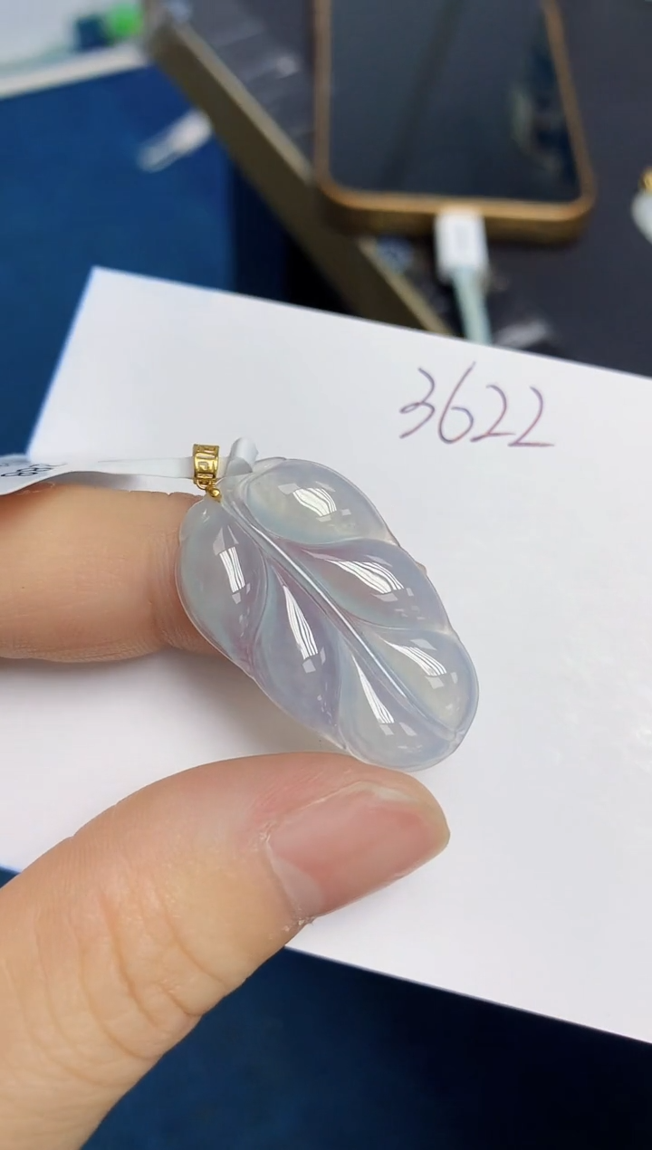 翡翠18K金镶嵌颈饰天然缅甸翡翠A货