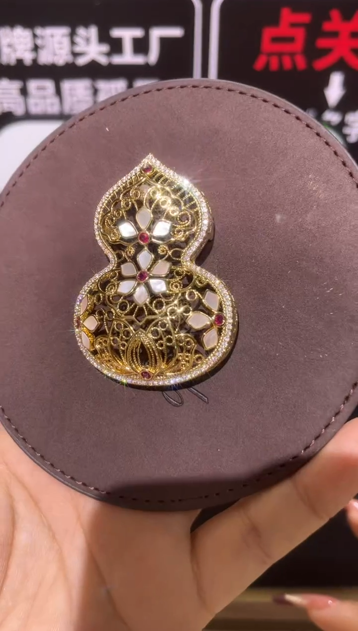 无铜合金精品饰界