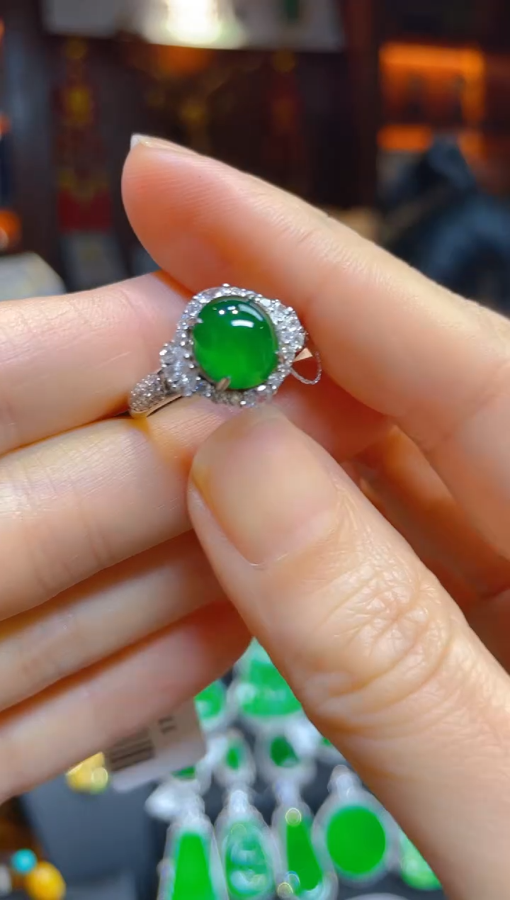 【闪购商品】翡翠戒指银S925镶嵌119747天然A货翡翠蛋面戒指