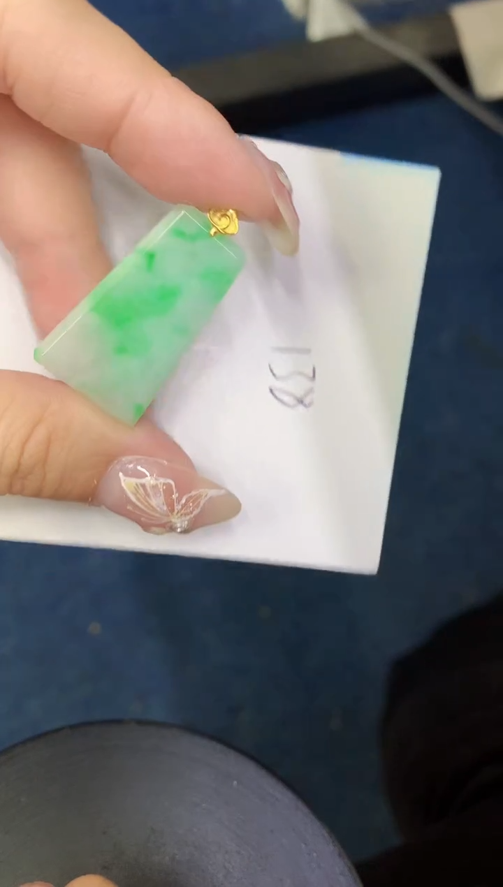 【闪购商品】翡翠颈饰18K金镶嵌0000000000