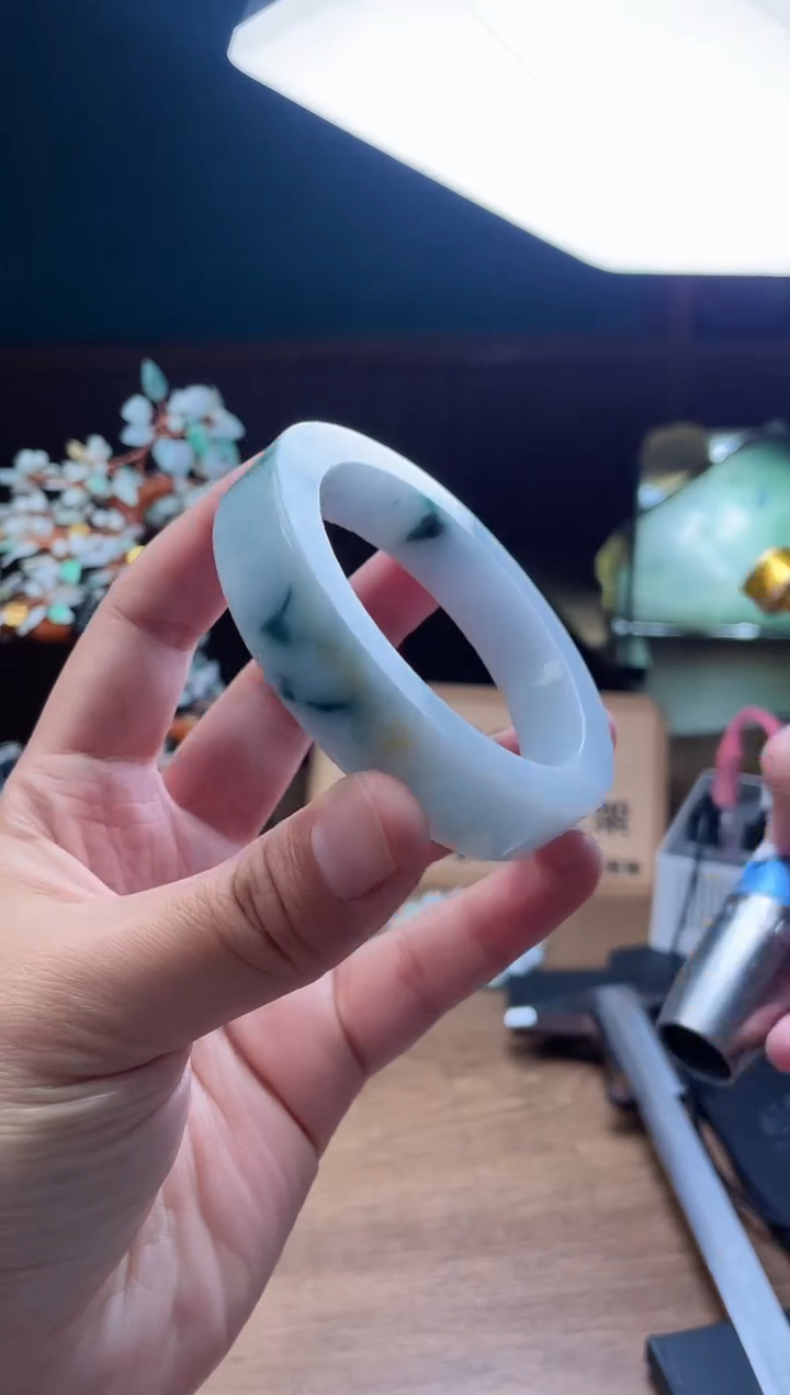 【闪购商品】定制翡翠手镯未镶嵌定制