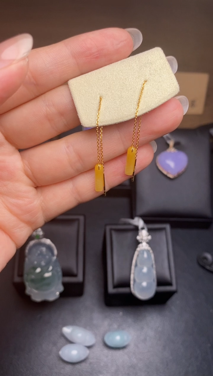 【闪购商品】翡翠耳饰18K金镶嵌翡翠