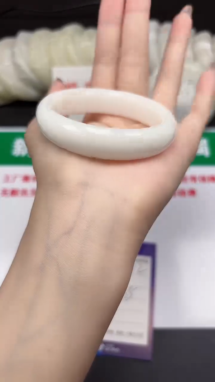 和田玉手镯未镶嵌272-3-54