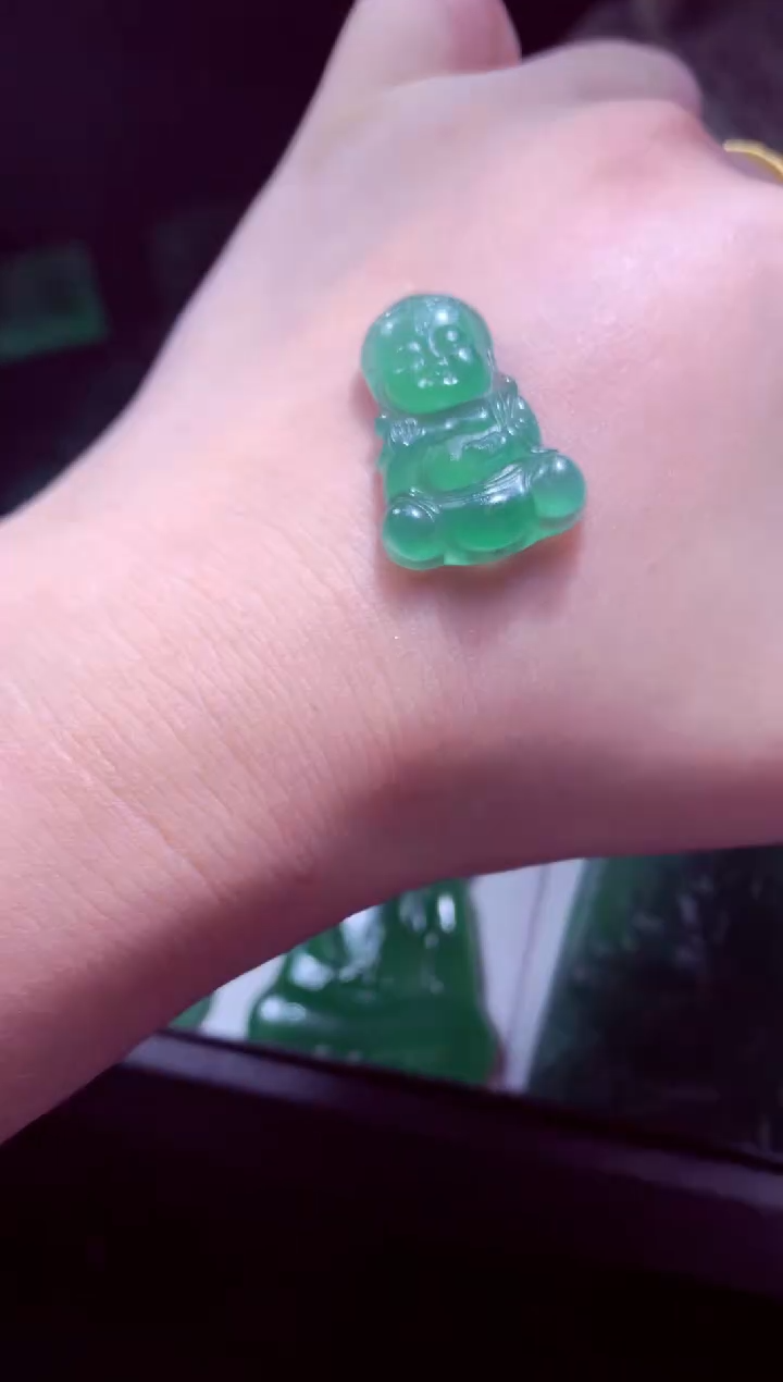 未镶嵌定制翡翠天然翡翠A货 基地发货多样性发货其一